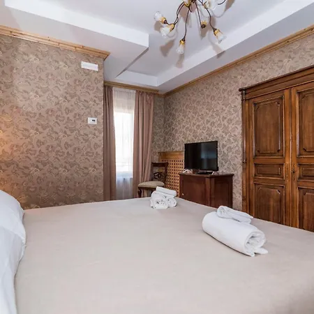 Cador Hotel 3*