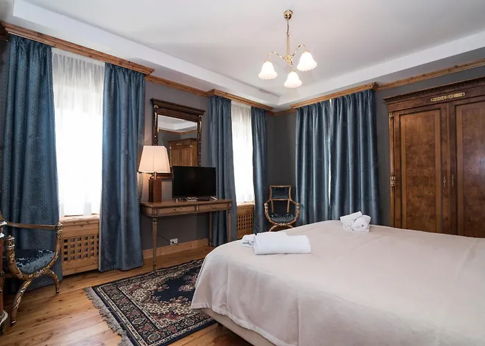 Cador Hotel